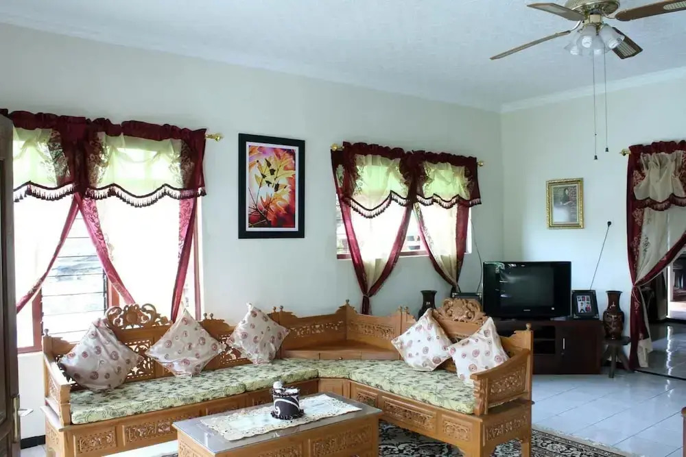 Marry Ind Gunung Kawi Guest House Malang