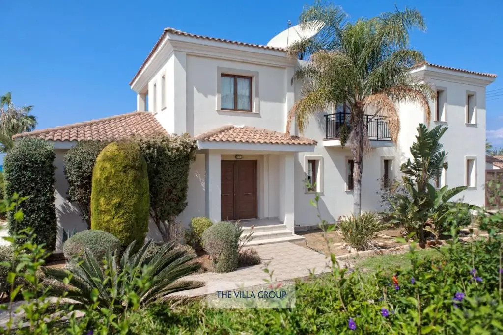 Villa 382