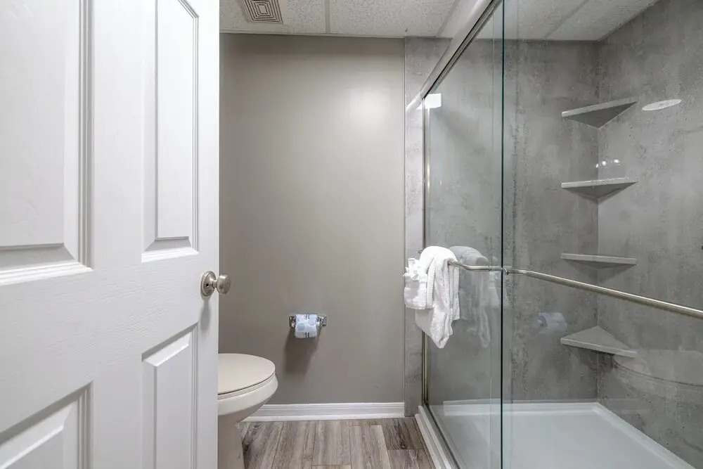 2BR Condo in Edgewater Resort With Golf, Tennis, Pools & Free Tram Service!