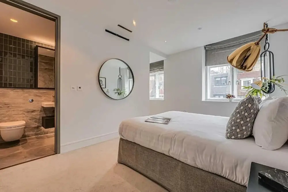 Westminster Apartments by DMONTRIO