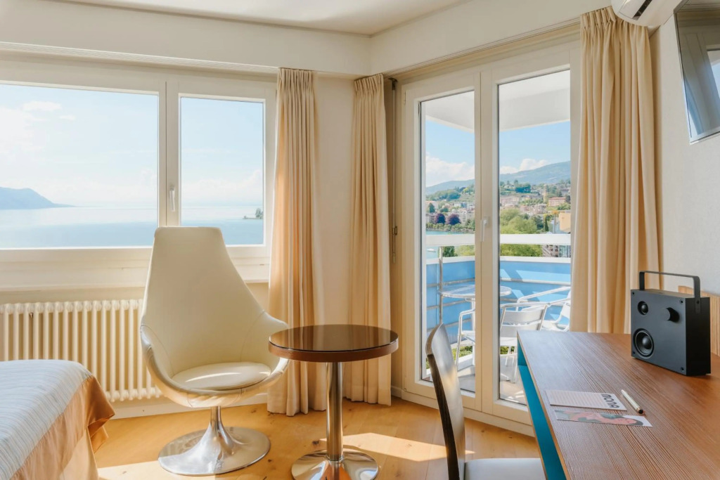 Hotel Mona