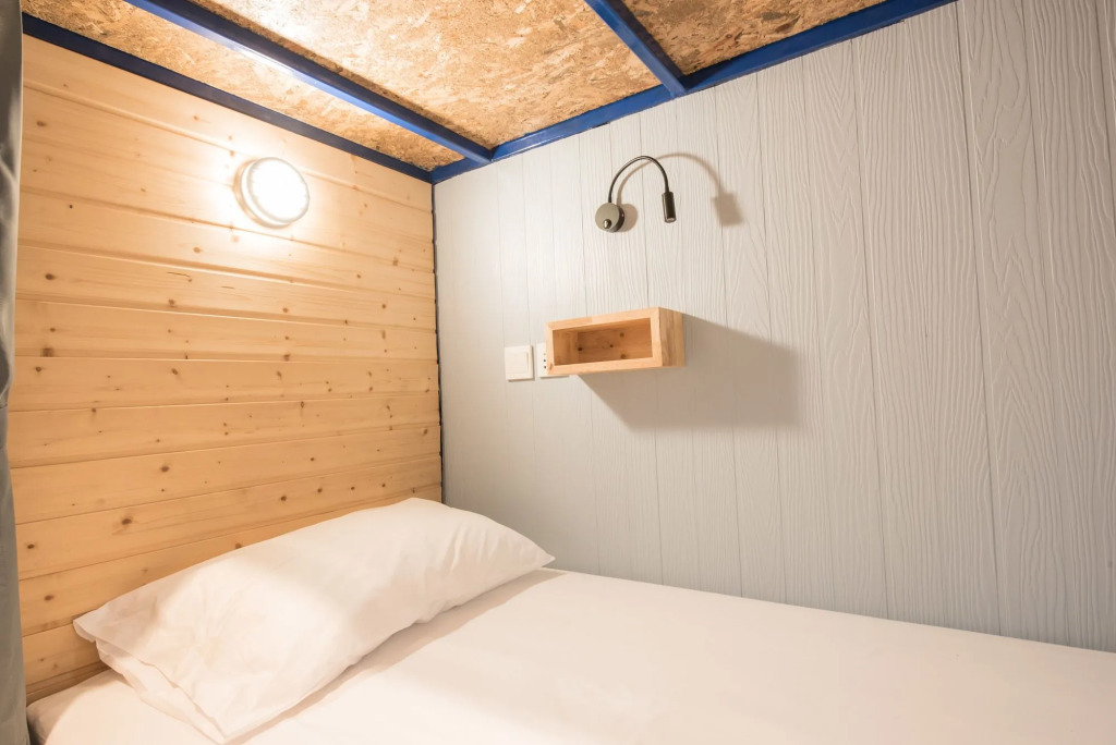 Sleep Terminal Hostel