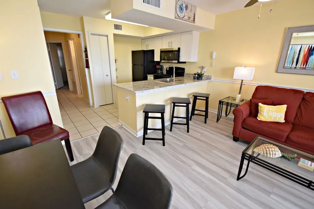 Seacrest 806 1 Bedroom Condo by RedAwning