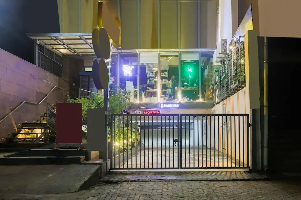 Cozy Stays Near Pacific Mall Rajpur Dehradun