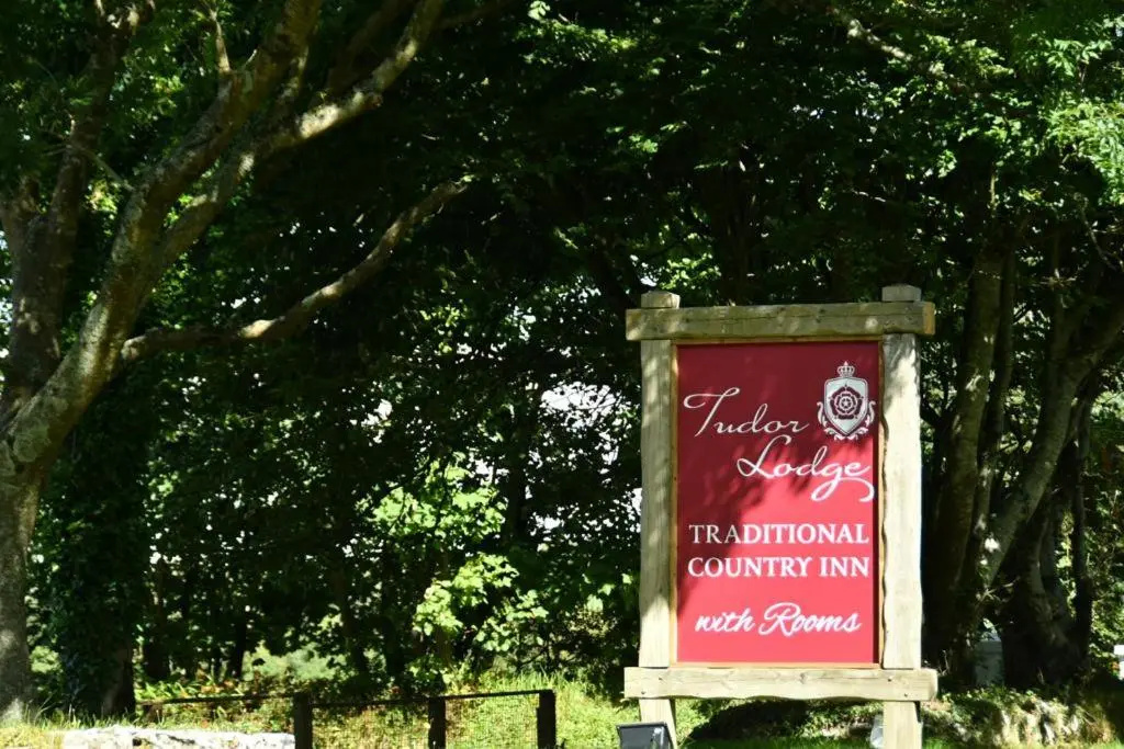 Tudor Lodge Bed & Breakfast