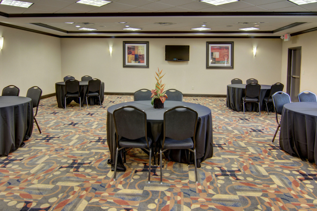 Holiday Inn Express Hotel & Suites Paris by IHG