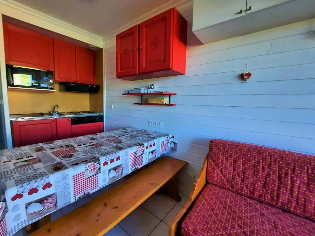 Appartement Les Menuires, 1 pièce, 4 personnes - FR-1-452-259