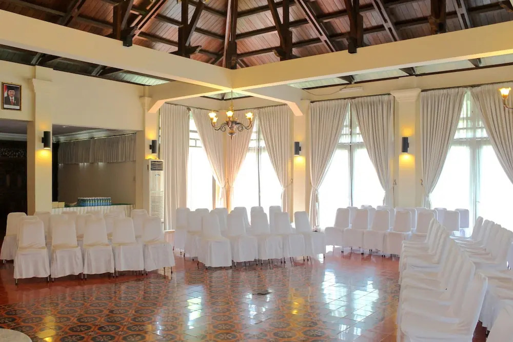 Airy Premier Sleman Raya Merapi Golf Cangkringan Yogyakarta