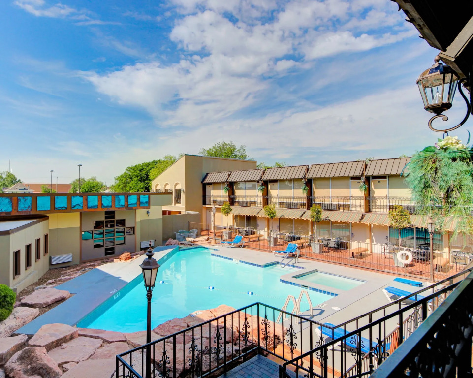 Western Inn and Suites