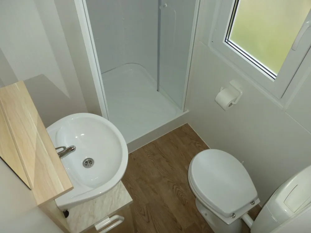 Mobile Home Pisak-directly on the Pebble Beach