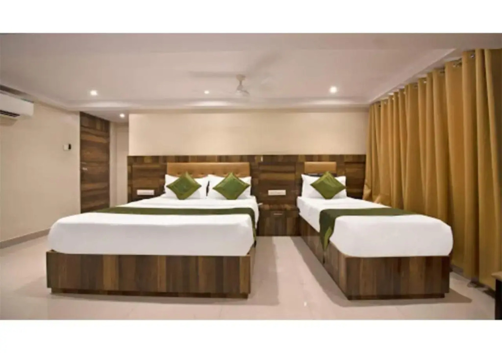 Hotel Rishi International