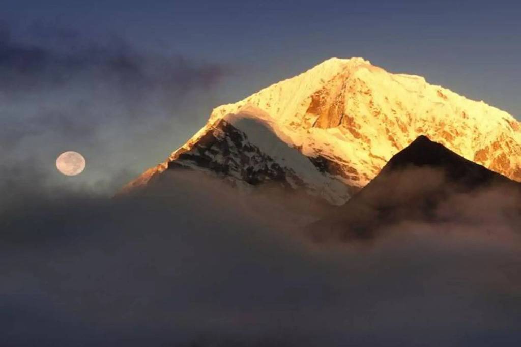 Mountain Lodges of Nepal - Namche