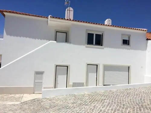 Cabriz White House