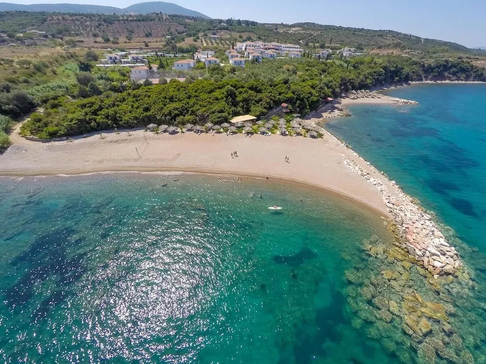 Maisonette Rouge - Paradise By The Beach