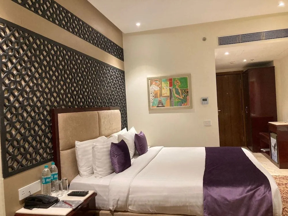 HRJ Sarovar Portico Indore