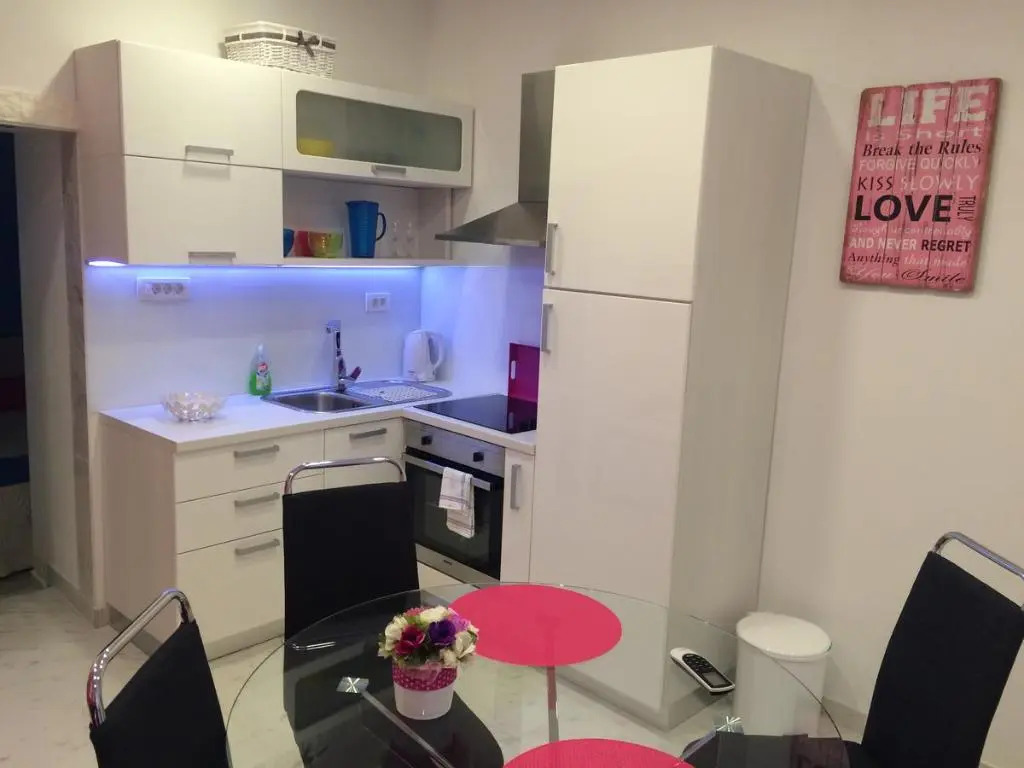 Apartment Dea II
