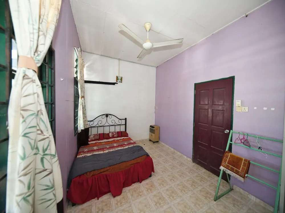 OYO 90990 Sri Tempurung Homestay