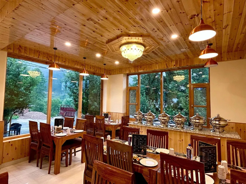 BSR Resort by Apple Orchards
