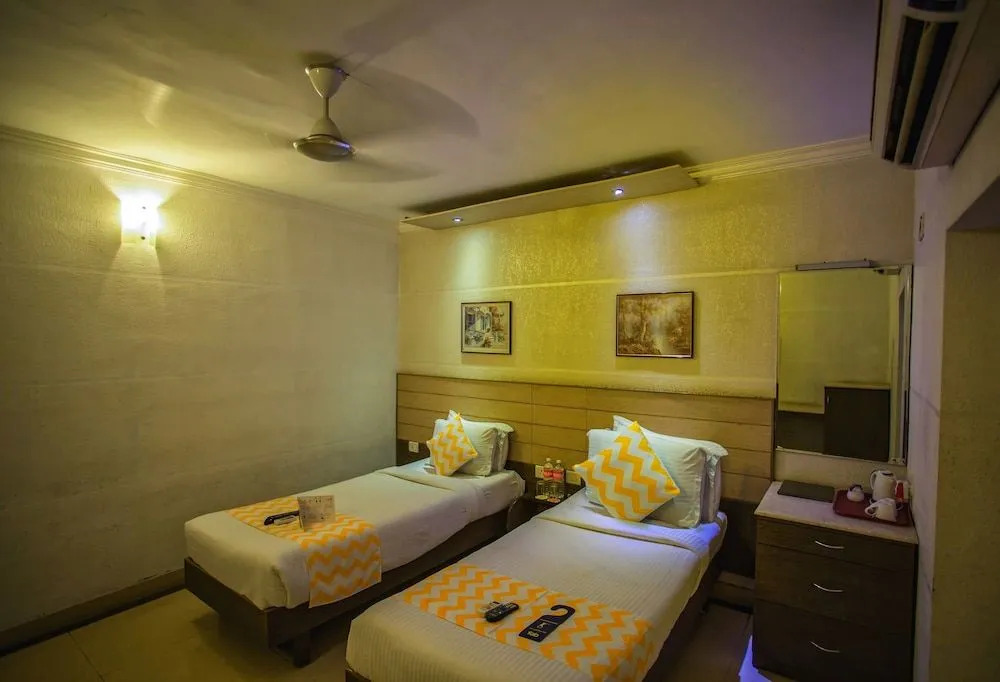 FabHotel Flamingo Anna Nagar
