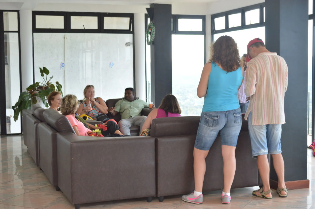 Ceyloni Panorama Resort