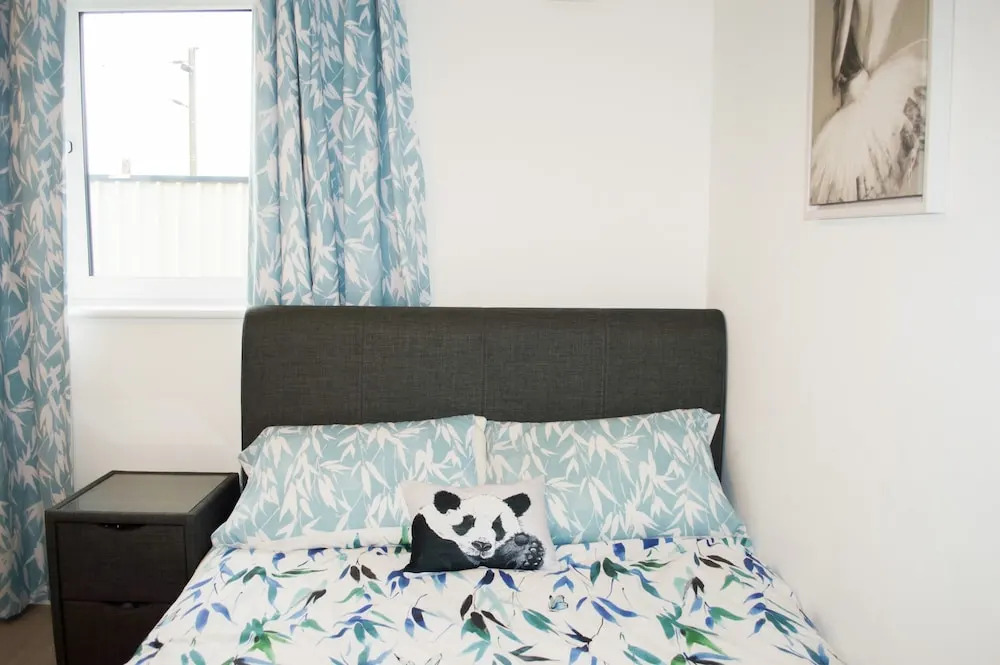 2 Bedroom Flat Close To The City Centre