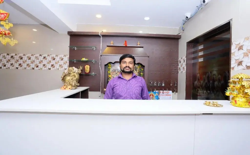 Viswa Towers By OYO Rooms