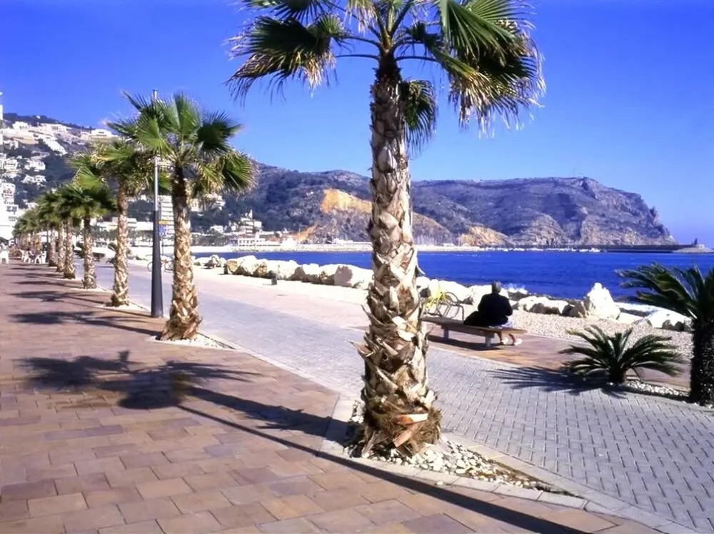 Golden in Javea With 3 Bedrooms and 2 Bathrooms