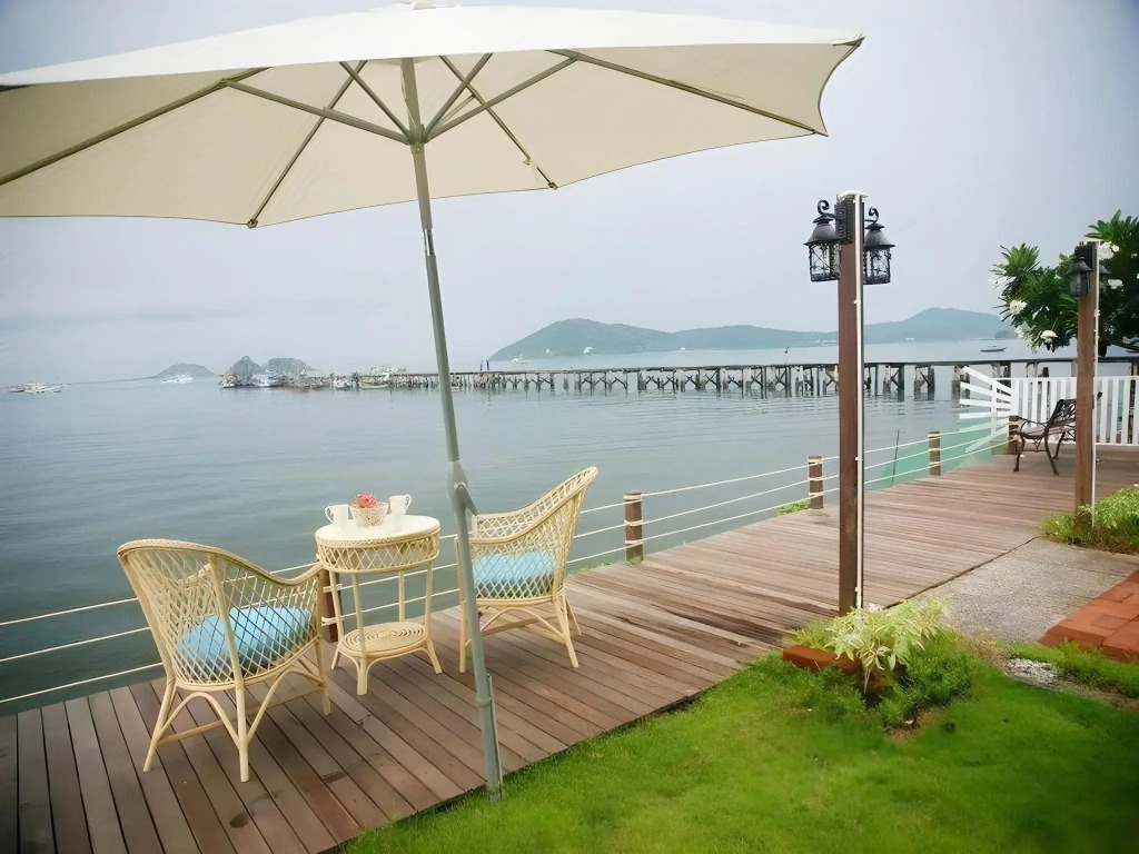 Baan Sattahip By The Sea