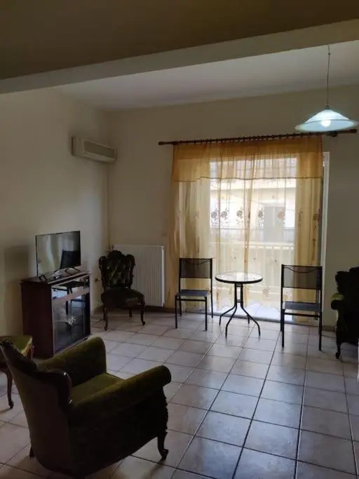 Kostas'House2