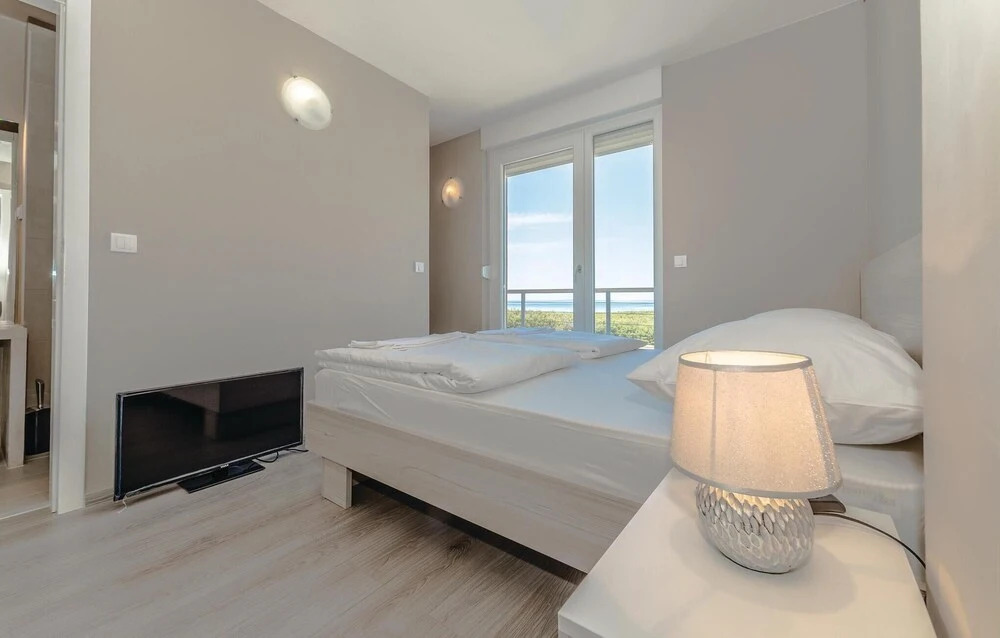 Amazing Home in Povljana With Wifi and 3 Bedrooms