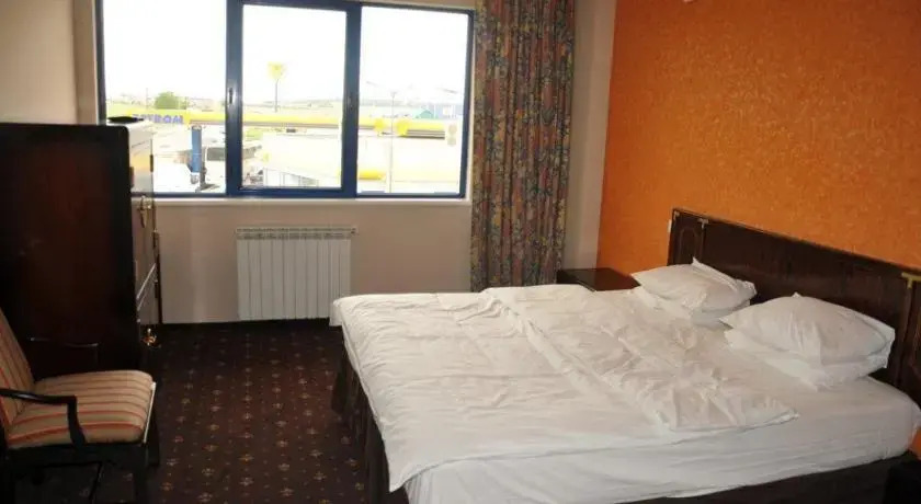 Travel In Motel