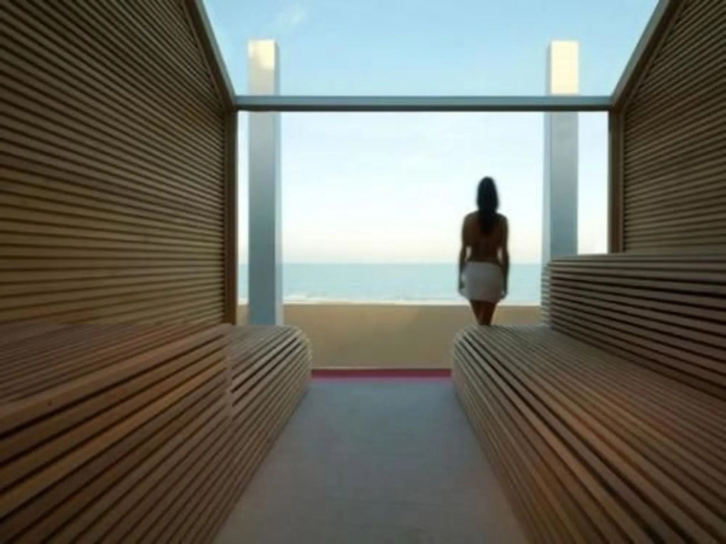 i-Suite Hotel