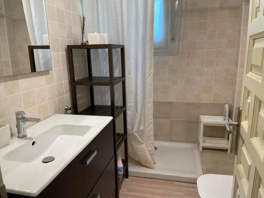 AJ-26 CALELLA DE PALAFRUGELL 6 Pax