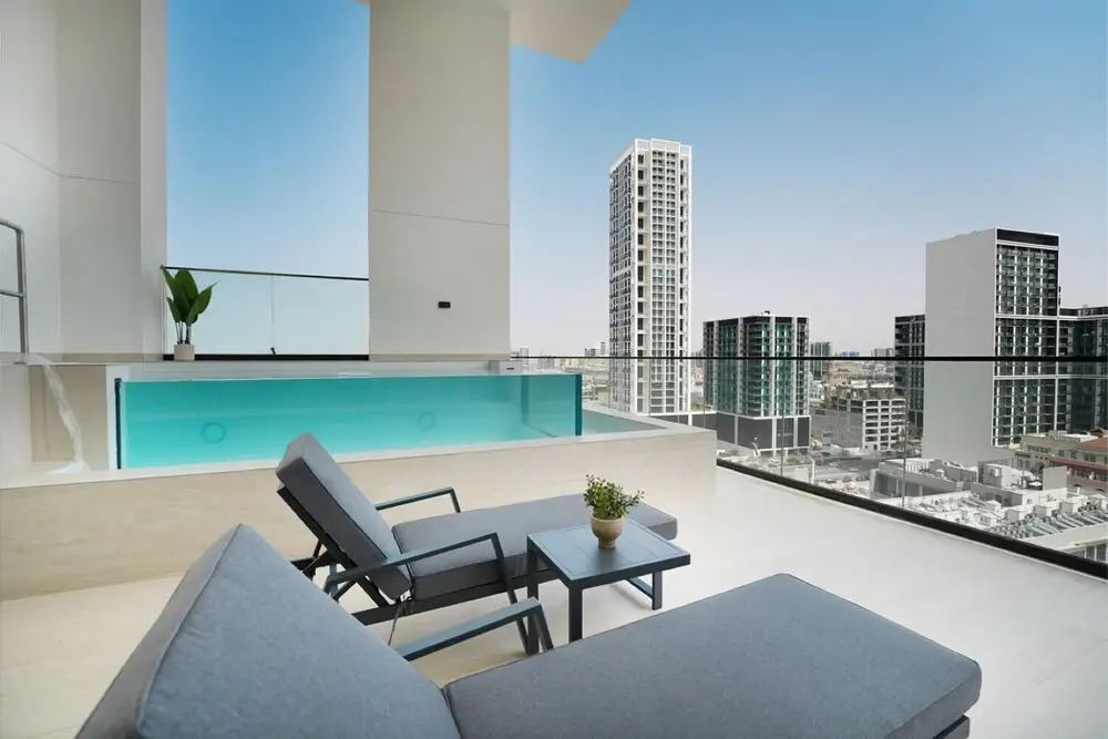 Easygo- Lux 2BR / Private Pool JVC Onyx