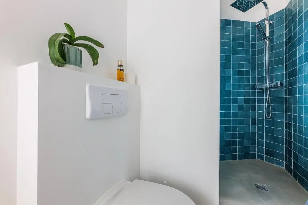 Bord de mer, magnifique appartement de 150m2 avec jardin