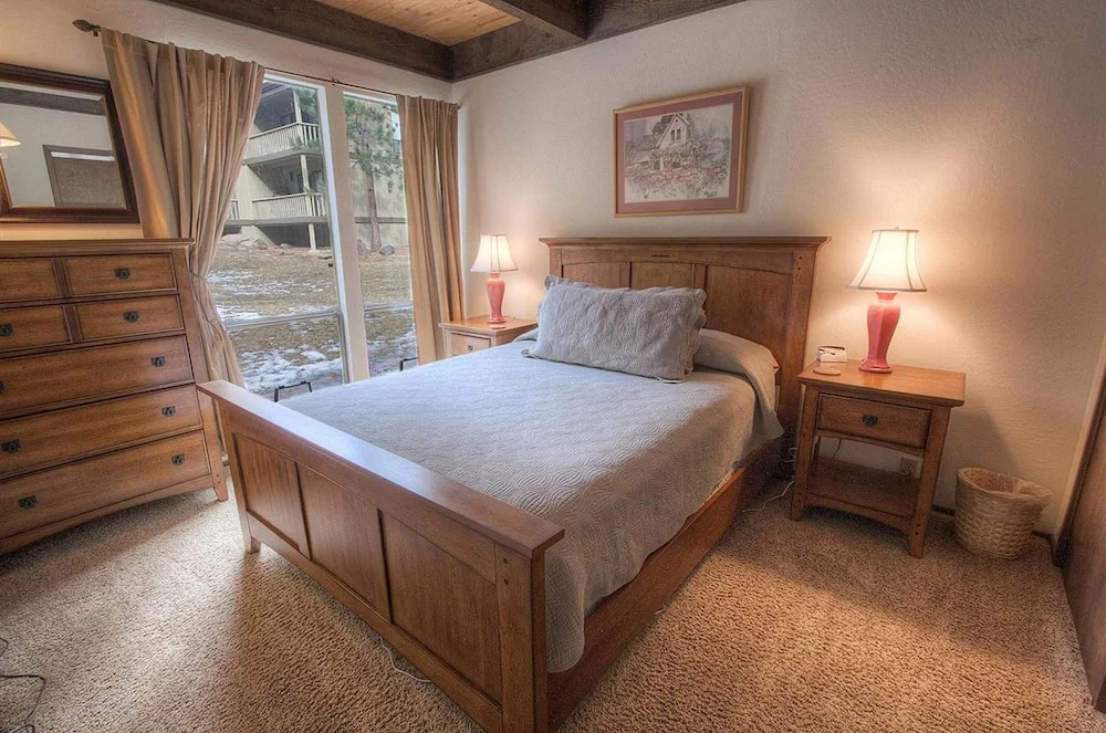 KWC1055 - Kingswood Cornerview