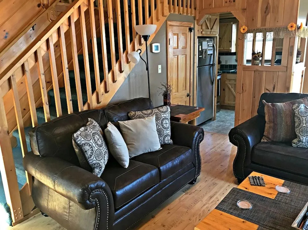 Alpine Vista - 3 Br cabin by RedAwning