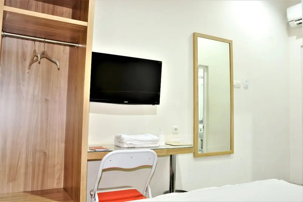 ZEN Rooms Basic Pegangsaan Kelapa Gading