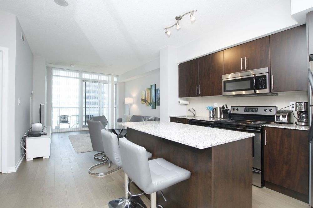 Applewood Suites - Financial District