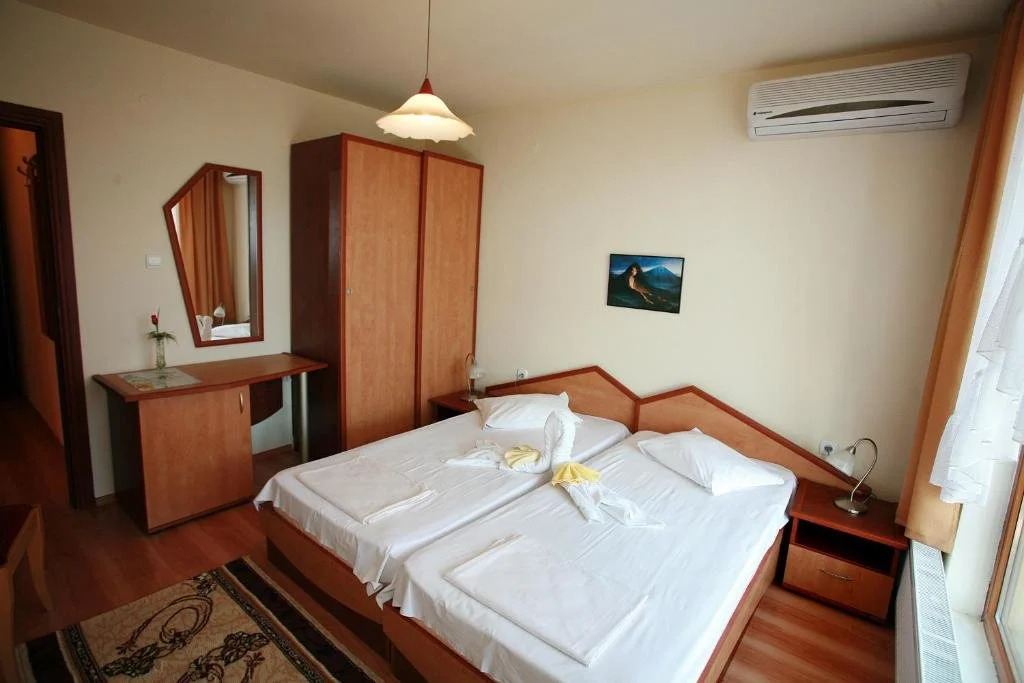 Family Hotel Denica