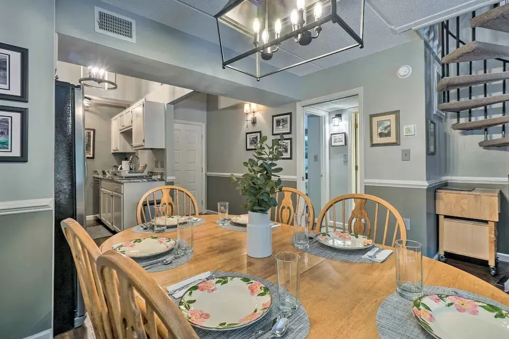 Cozy Gatlinburg Condo ~ 2 Mi to National Park!