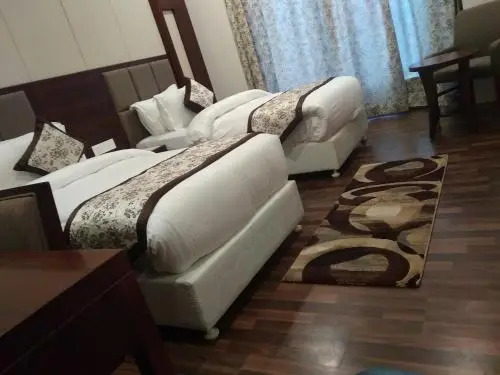 KL7 Hotel & Banquets