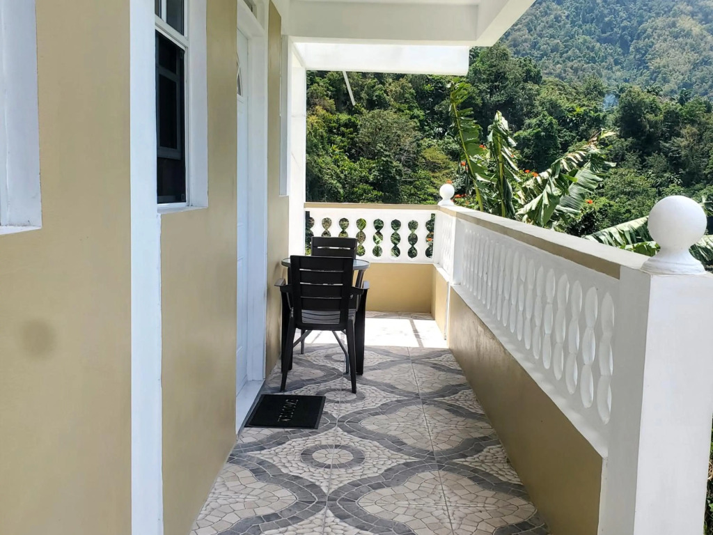 mountain view apartment 2