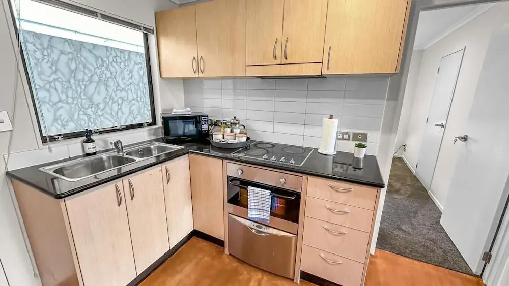2BR Newmarket Retreat near Broadway: Zodiak Stays