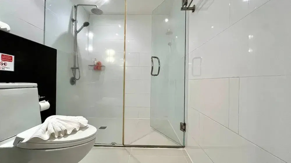 B11 Sunset Plaza Partial Seaview 1 Bedroom 1 Bathroom With Large Jaguzzi