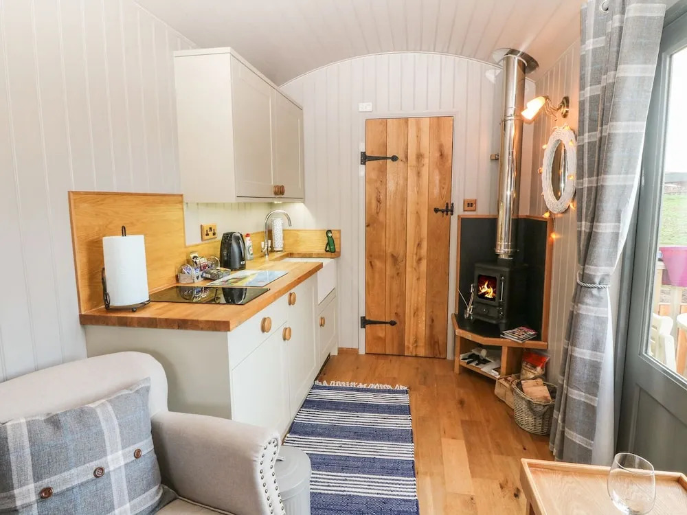 Cassie'S Shepherd'S Hut