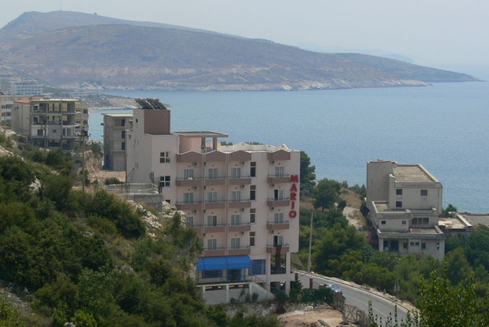 Helia Hotel