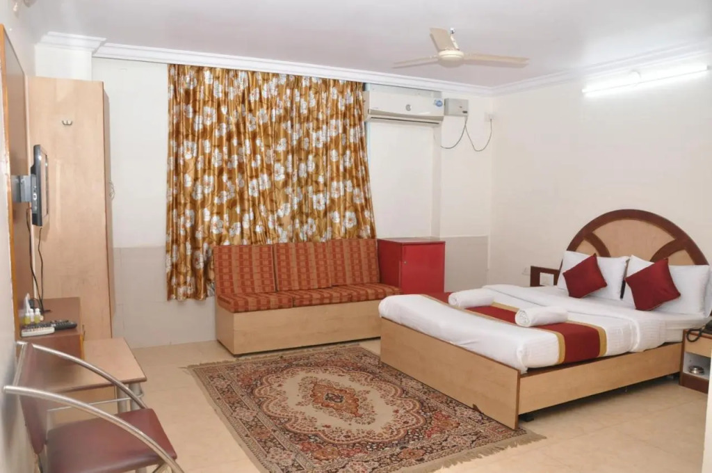 Hotel Gangothri