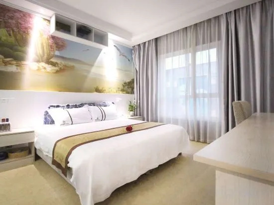 Sucheng Chain Hotel (Huangmei Zhongbai Warehouse)
