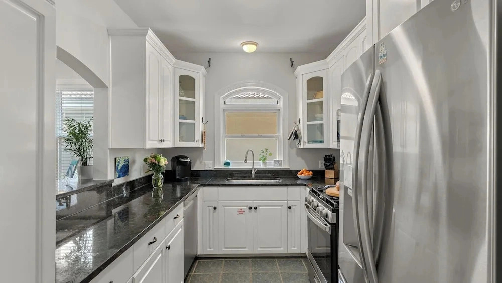 Spyglass by Avantstay 5BR + 3 Balconies + Community Pool Walk to Beach + Minutes to Harborwalk Village & Henderson Beach State Park